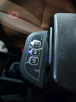 تۆیۆتا لاند کرۆزەر 70